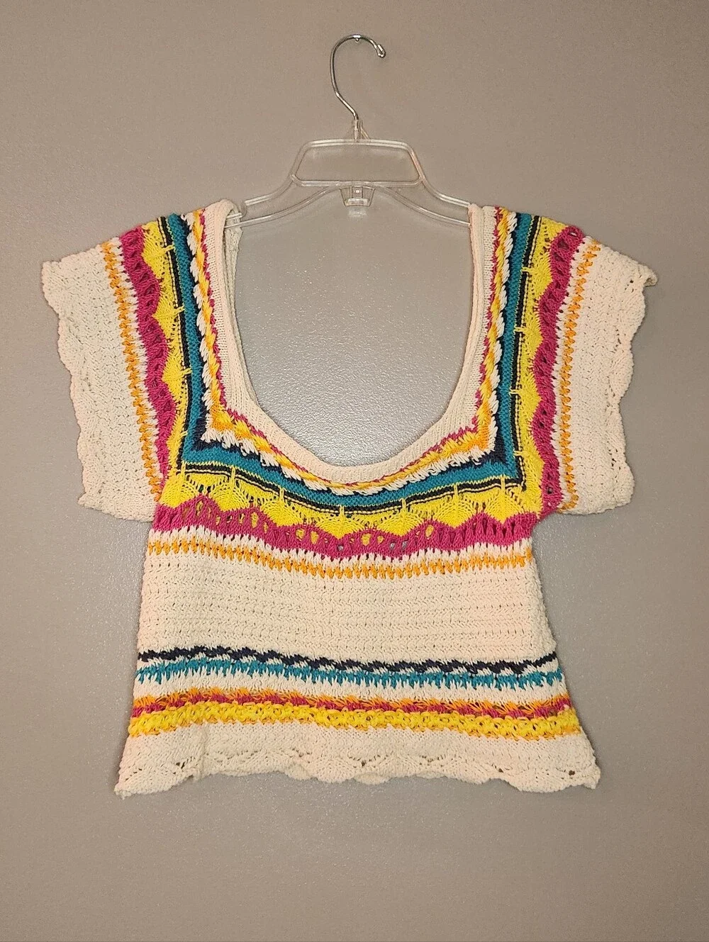 Zara Cream Crochet Women's Crop Top Size US Medium.
